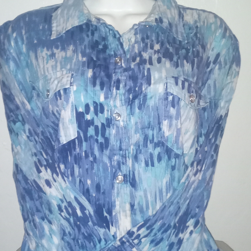 Blue Patterned Women's Top extra large button front pockets in front long sleeve